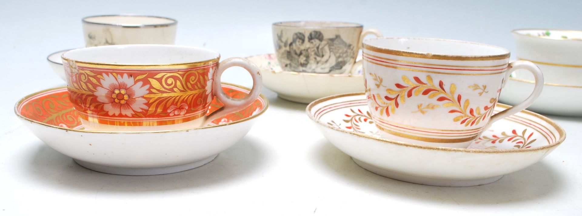 A good collection of 20th century Edwardian porcelain and ceramics to include cups and saucers - Bild 3 aus 7