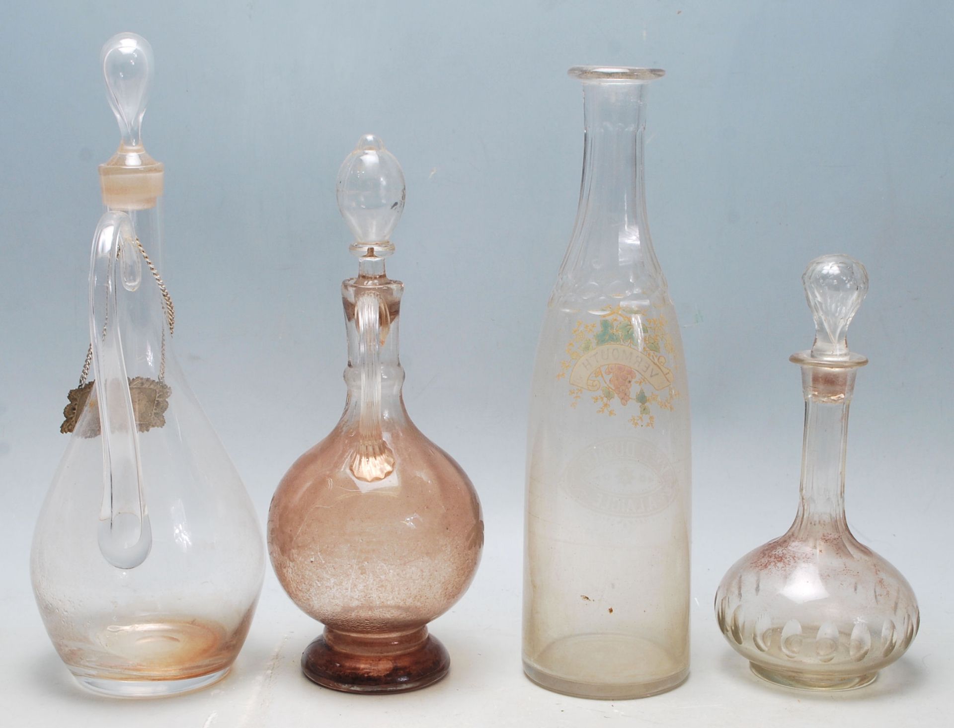 A collection of 18th century and 19th century Victorian glass decanters to include a two jug - Bild 3 aus 5