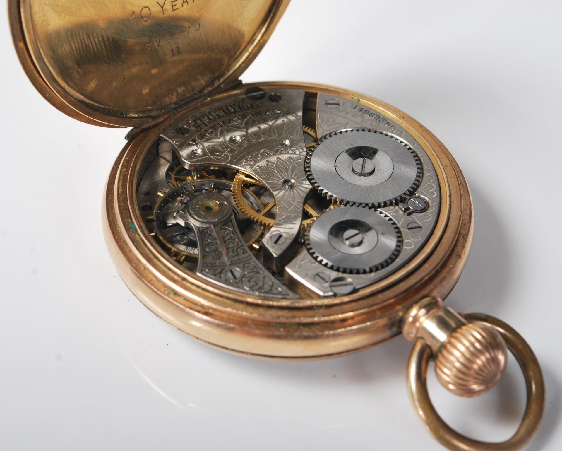 A 20th Century gold plated open face pocket watch having a white enamelled dial with roman - Bild 5 aus 8