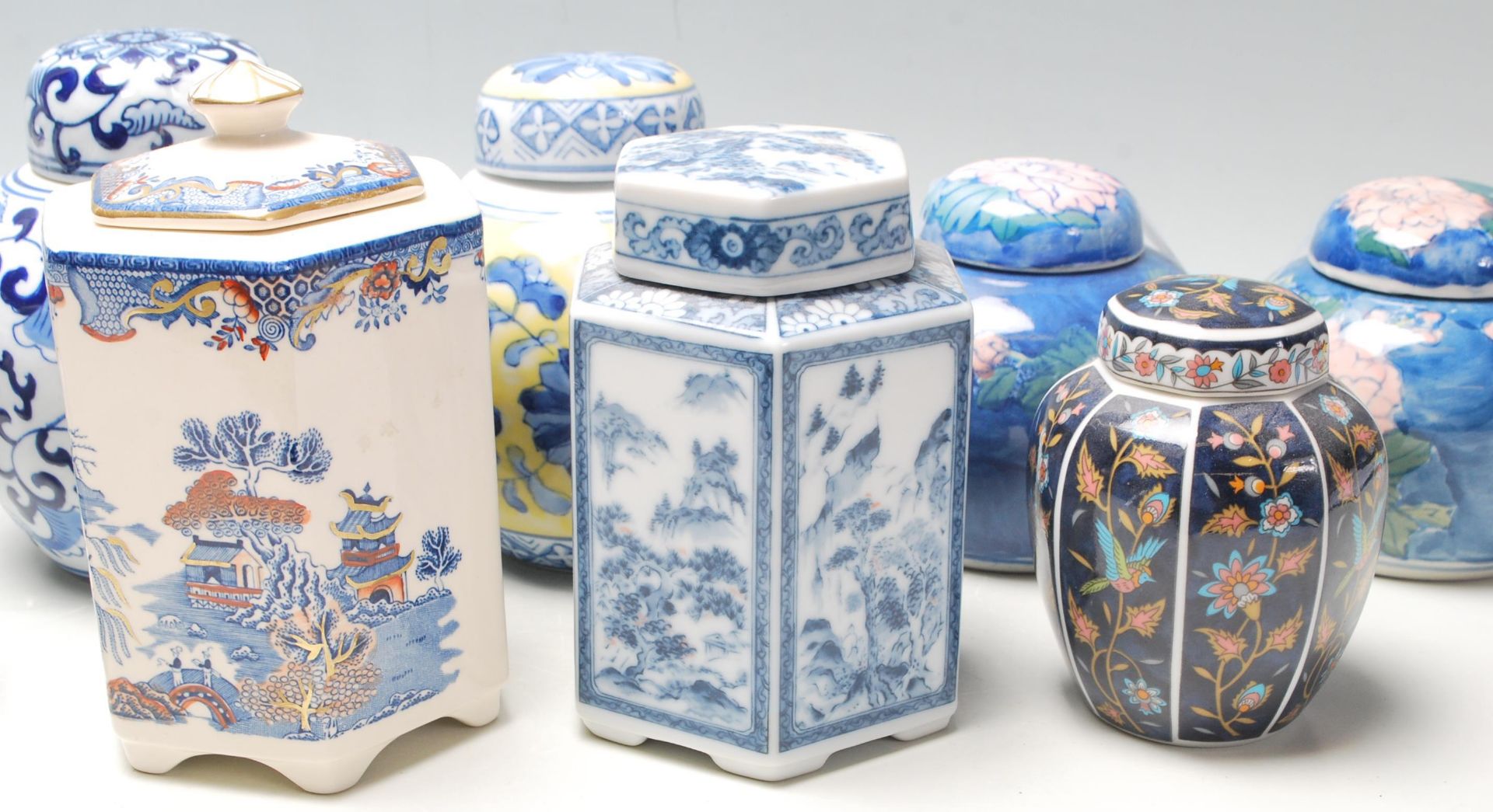 A collection of 20th Century Chinese ginger jars of various styles and forms to include some printed - Bild 10 aus 14