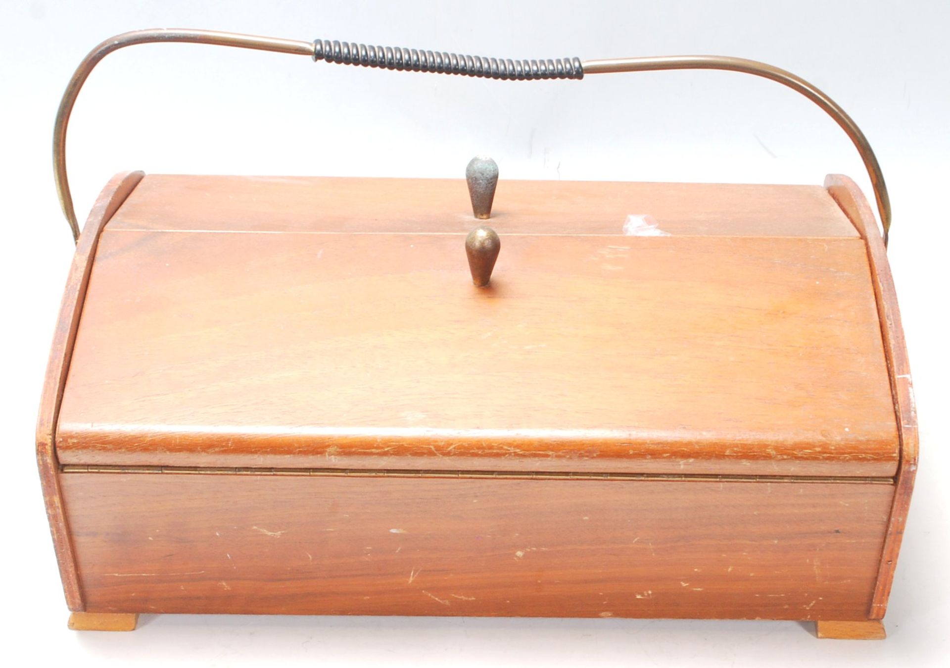 A retro vintage mid 20th century Danish teak sewing box with two flaps opening to reveal a sectional - Bild 2 aus 7