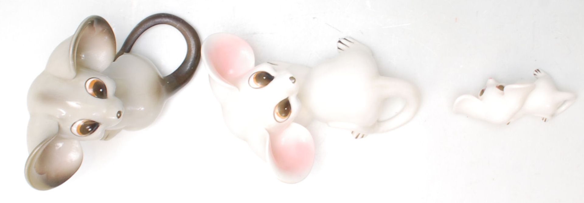 A group of 1960’s vintage German ceramic mice comprising of a pair of white and pink mice sitting on - Bild 6 aus 9