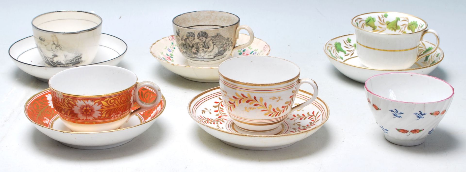 A good collection of 20th century Edwardian porcelain and ceramics to include cups and saucers - Bild 2 aus 7