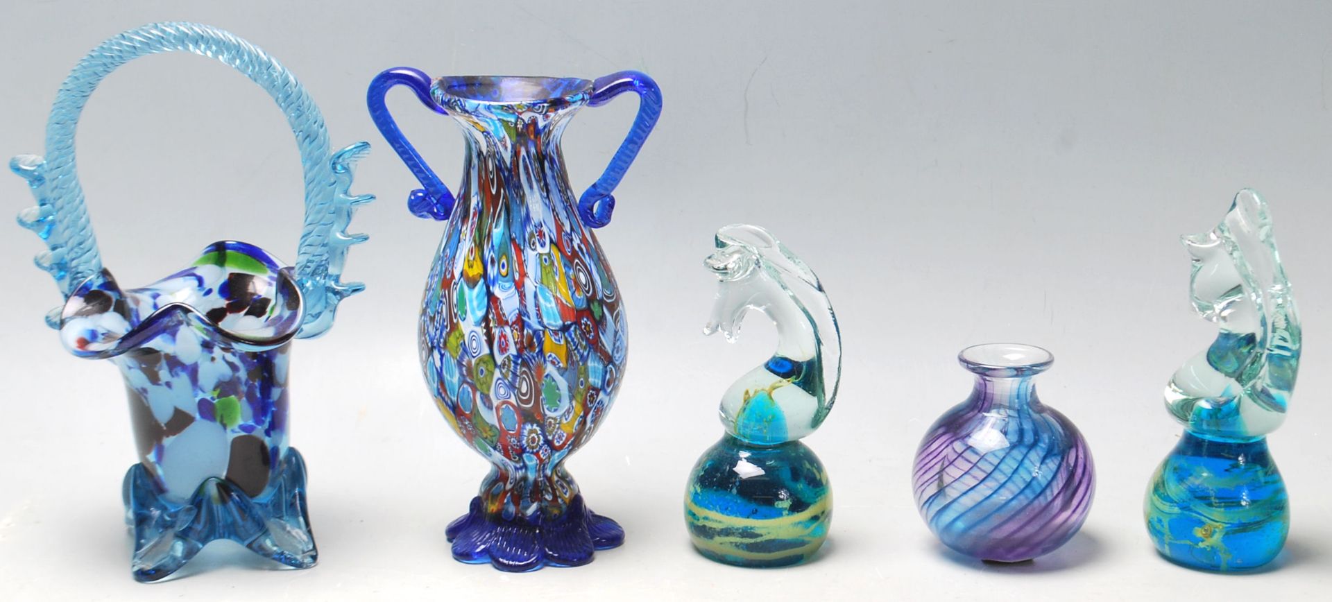 A collection of Murano and Mdina glass to include a pair of horse head paper weights, flower - Image 3 of 5