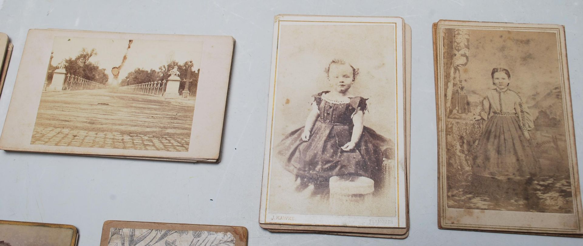 Carte-de-Visite photographs. Box of 160x antique Victorian C-d-Vs / CDV's / Carte De Visite with - Bild 9 aus 18