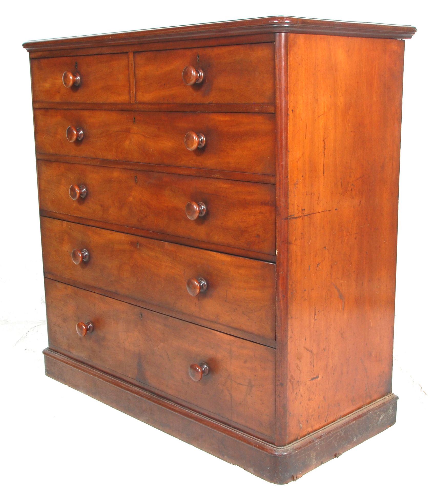Heals - An antique Victorian 19th Century mahogany chest of drawers by Heals of London. Raised on - Bild 6 aus 7