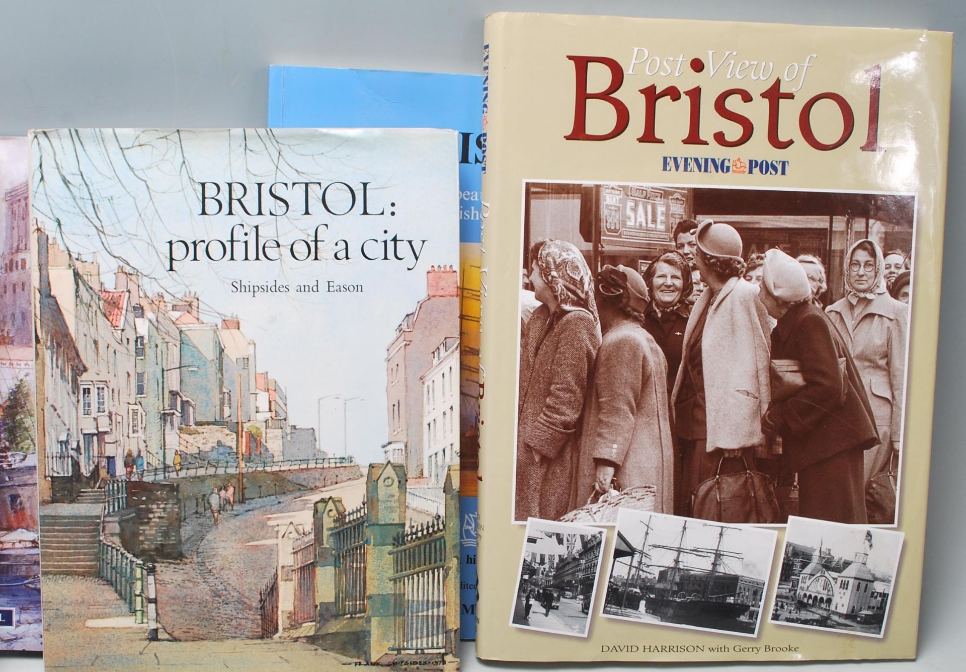 A collection of local interest Bristol related history books to include Reece Winstone books; - Bild 10 aus 11