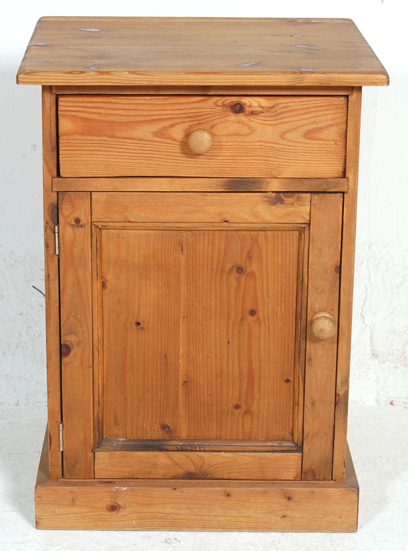 A collection of 20th Century pine furniture to include a single door cupboard with a turned knob - Bild 10 aus 13
