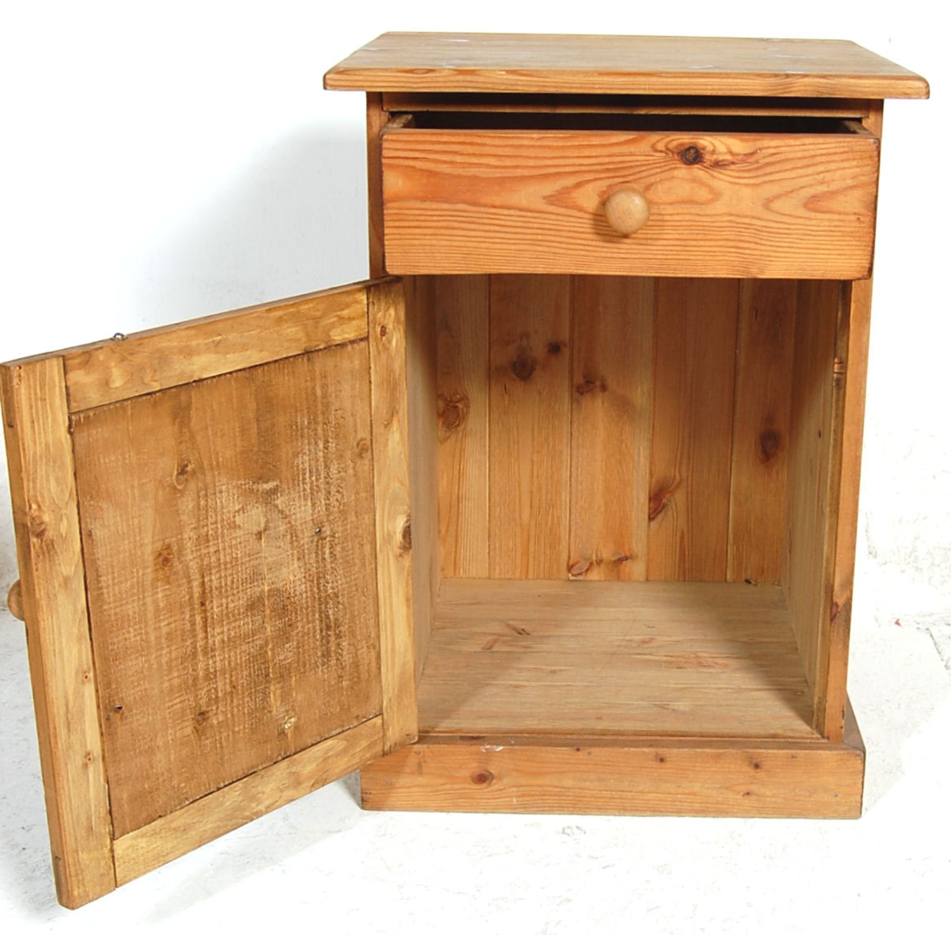 A collection of 20th Century pine furniture to include a single door cupboard with a turned knob - Bild 11 aus 13