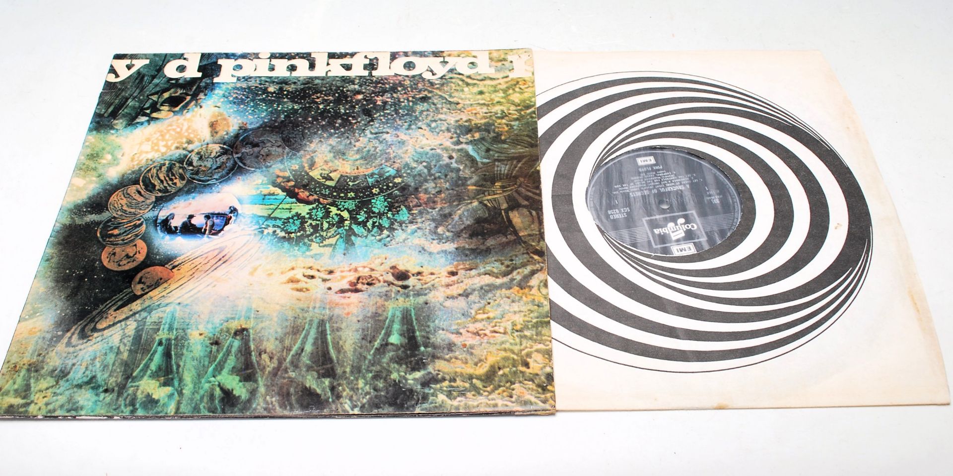 Two vinyl long play LP record albums by Pink Floyd to include – A Saucerful Of Secrets – EMI - Image 4 of 4