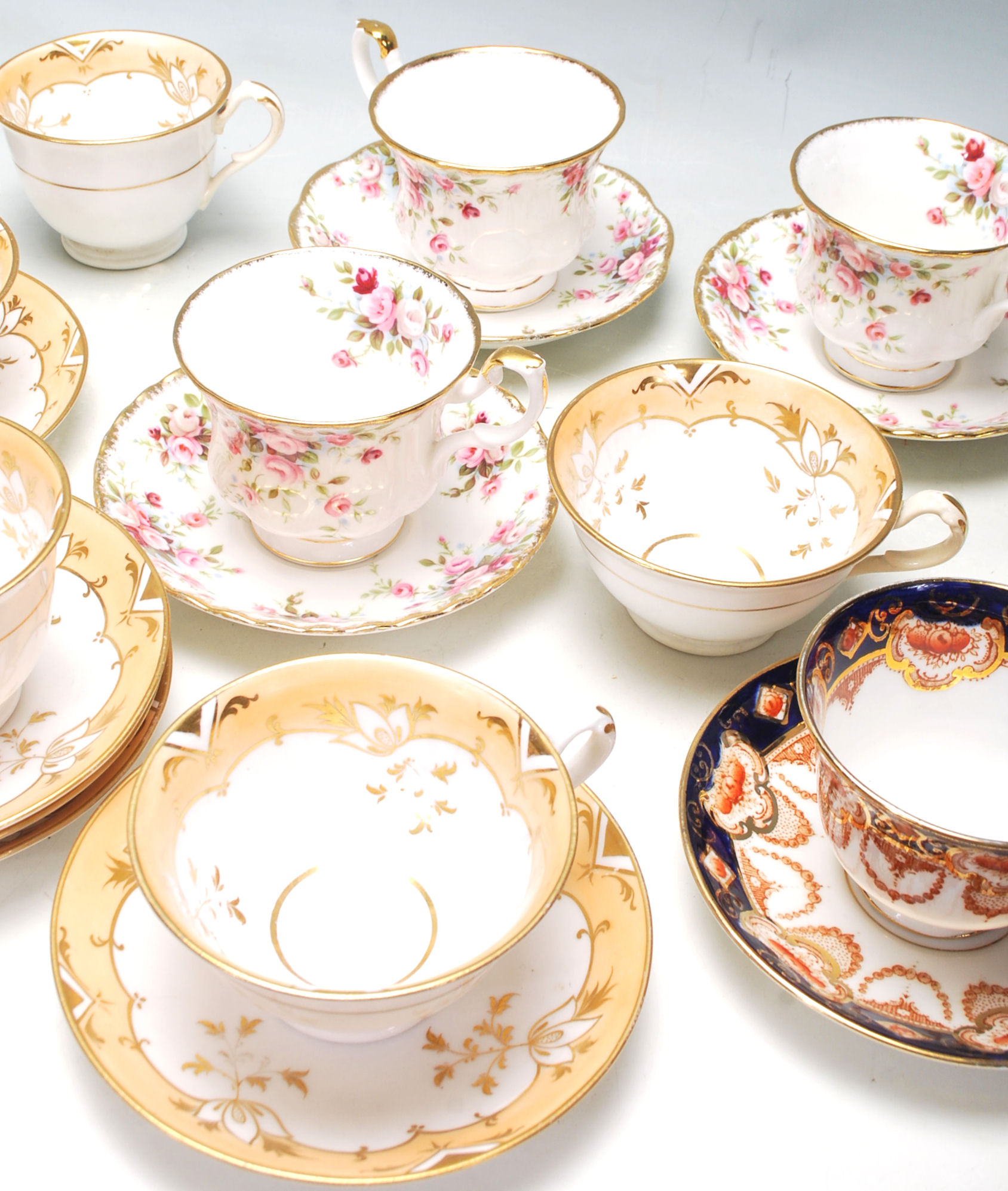 Two vintage Royal Albert English china tea services to include an Imari pattern tea service - Image 5 of 10