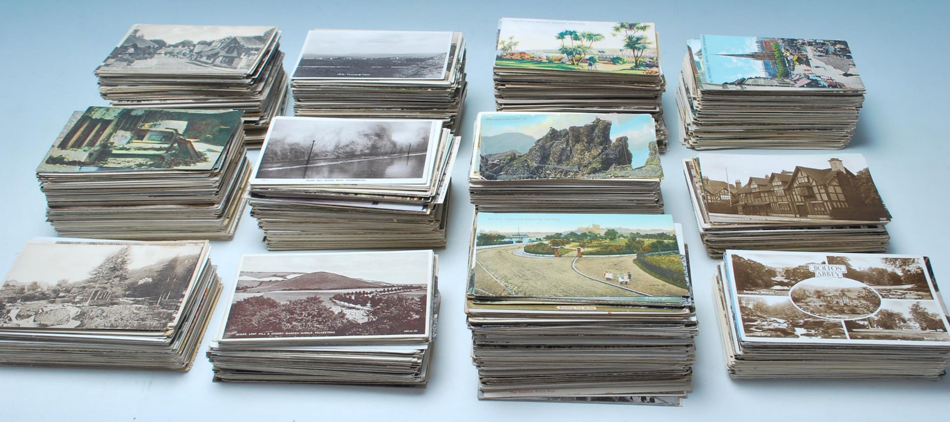 Old British Postcards - Antique/vintage views. All smaller size, unsleeved in box. Quantity of 2,000 - Bild 2 aus 10