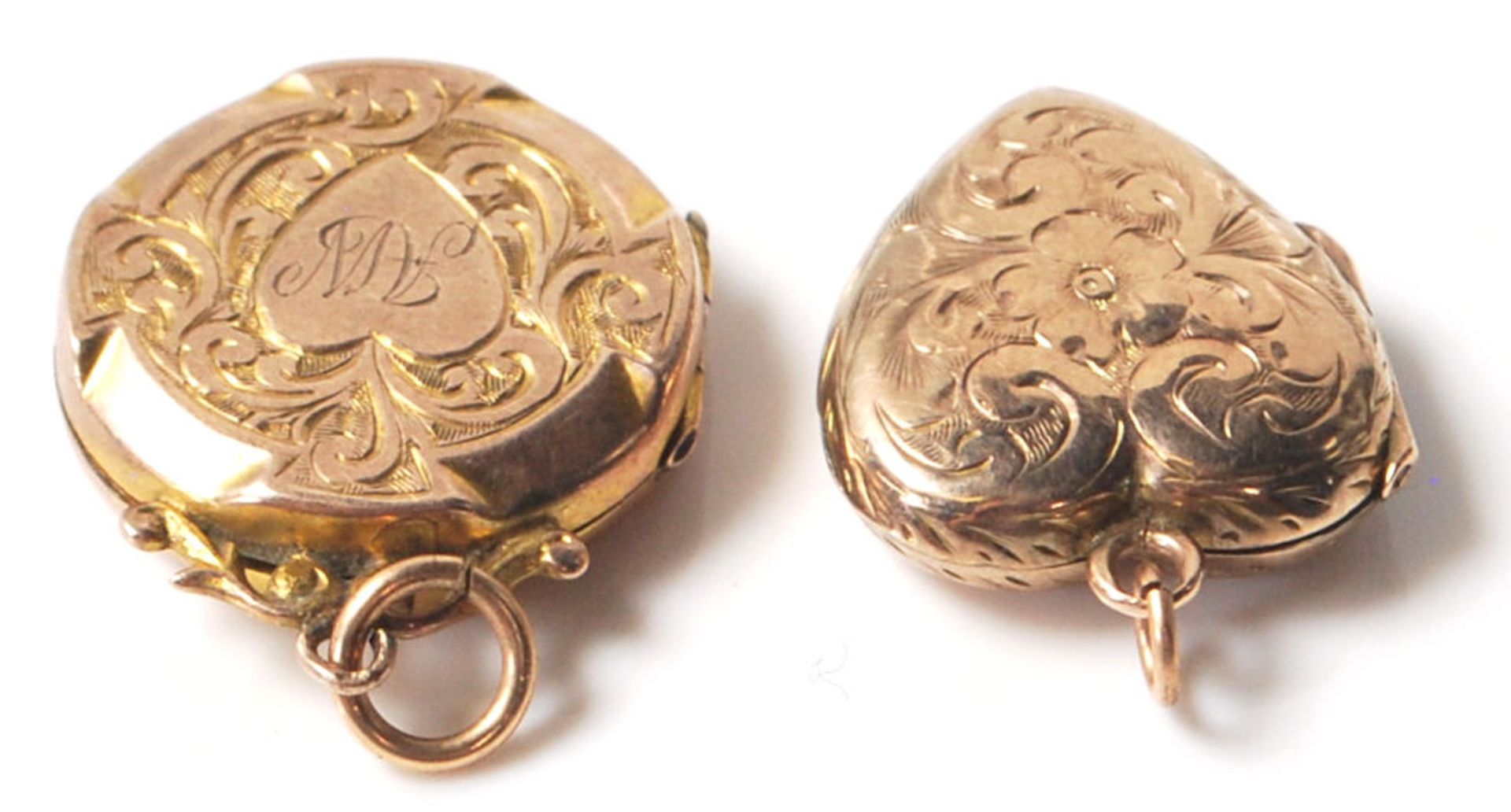 Two antique 9ct gold front and back lockets, each having brass interiors, one in the shape of a - Bild 3 aus 5