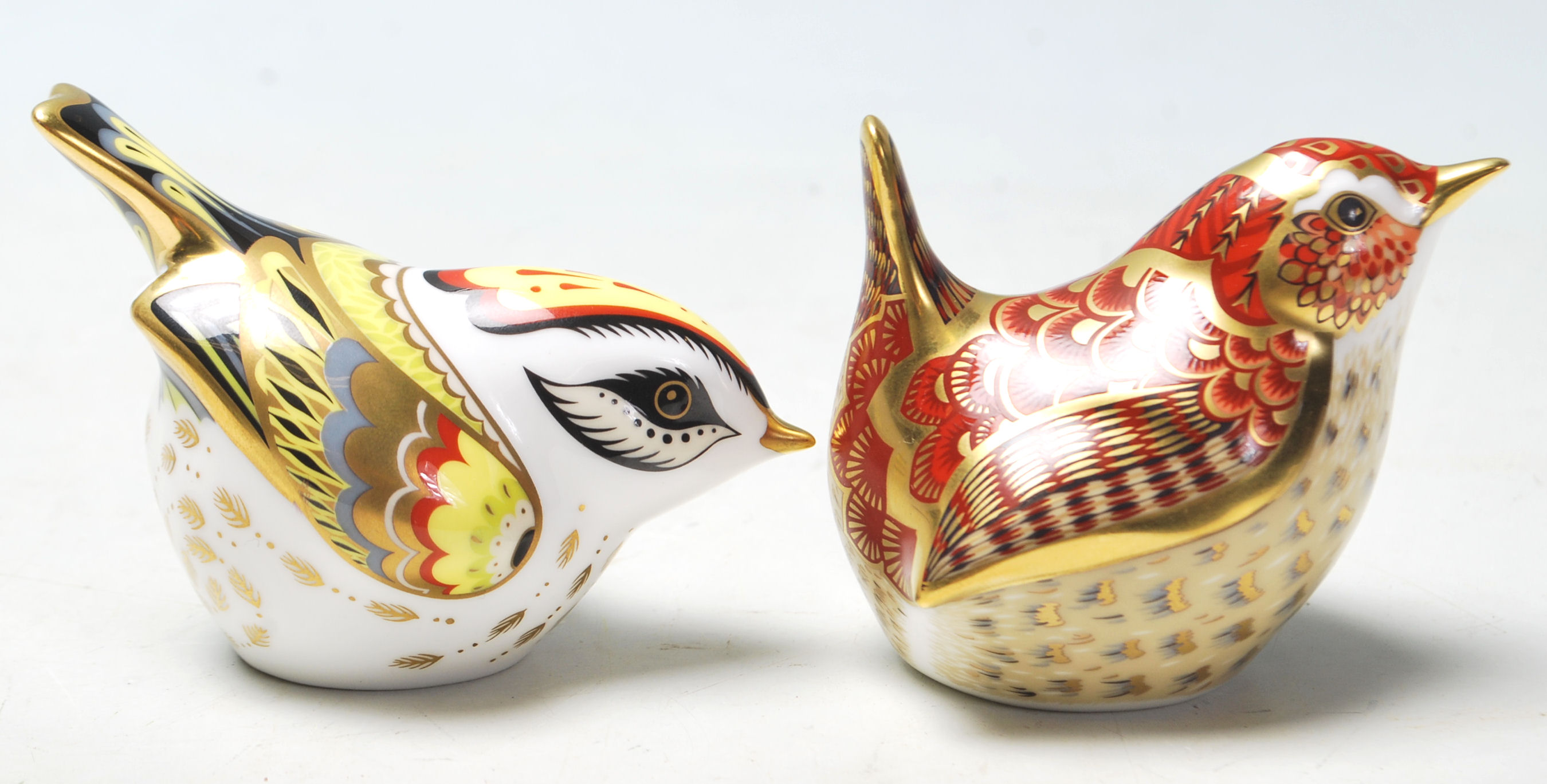 A pair of Royal Crown Derby paperweights both in the form of birds including Jenny Wren and both - Image 2 of 6