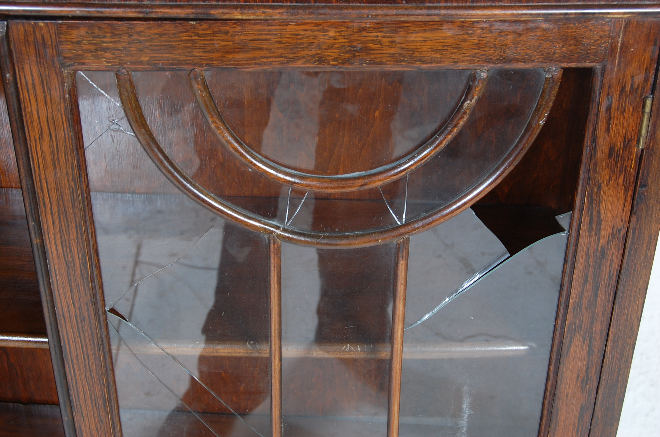 A 1930's Art Deco oak bow front library  bookcase cabinet. The cabinet having a raised back over - Image 4 of 5
