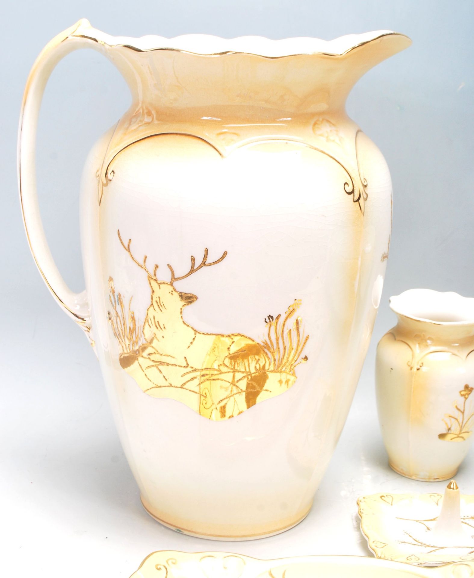 A collection of vintage 20th Century Royal Venton Ware by John Stevenson ceramics comprising - Image 6 of 7