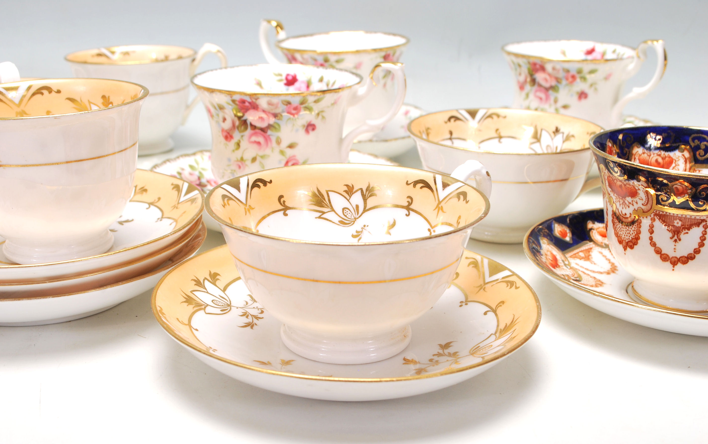 Two vintage Royal Albert English china tea services to include an Imari pattern tea service - Image 3 of 10