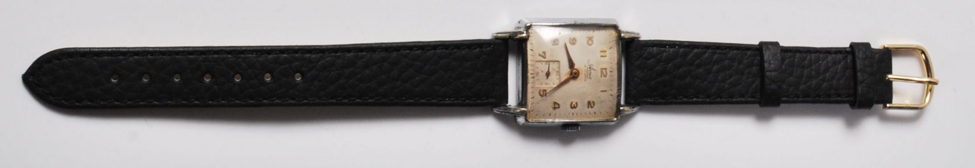 A vintage Art Deco 1930's Avia ladies wrist watch having a square face with Arabic numerals to the