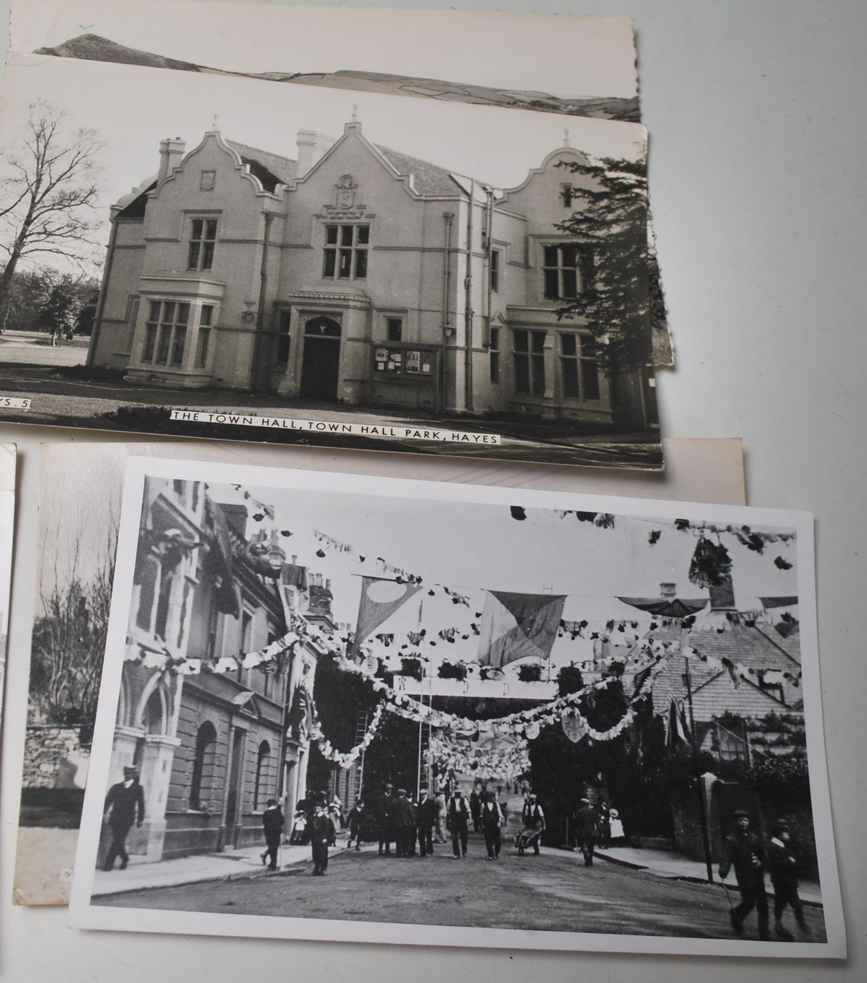 UK POSTCARDS x600 Black & white real photographic pictorial. Much sought after and relatively - Bild 12 aus 20