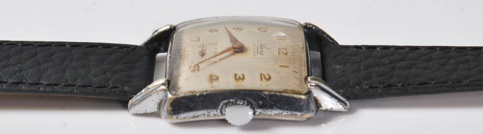 A vintage Art Deco 1930's Avia ladies wrist watch having a square face with Arabic numerals to the - Bild 3 aus 7