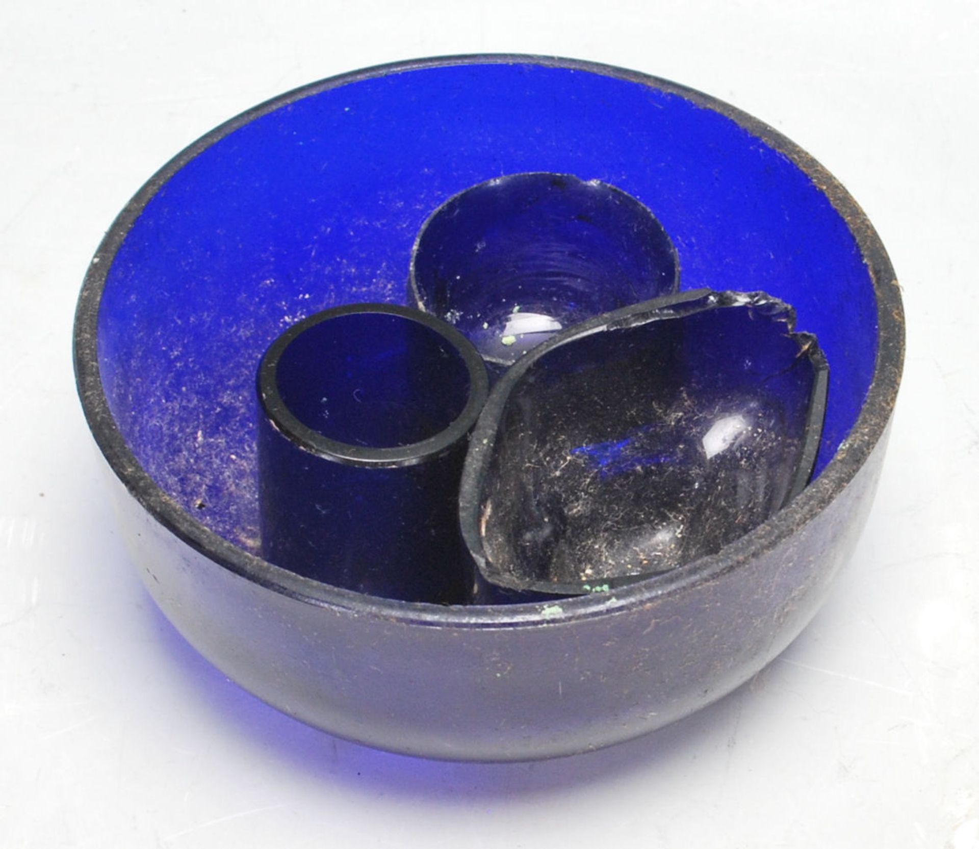 A good collection of 19th Century and later blue glass liners for condiments pots, to include - Image 2 of 5