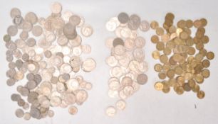 A collection of 20th Century coinage to include po