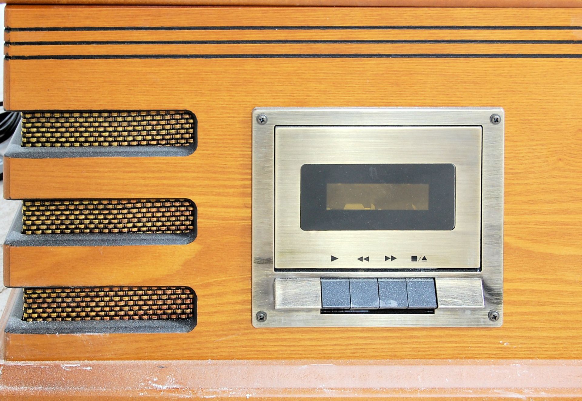 A vintage retro wooden effect Hi Fi stereo system by Steepletone with a black grill and facia. - Bild 11 aus 11
