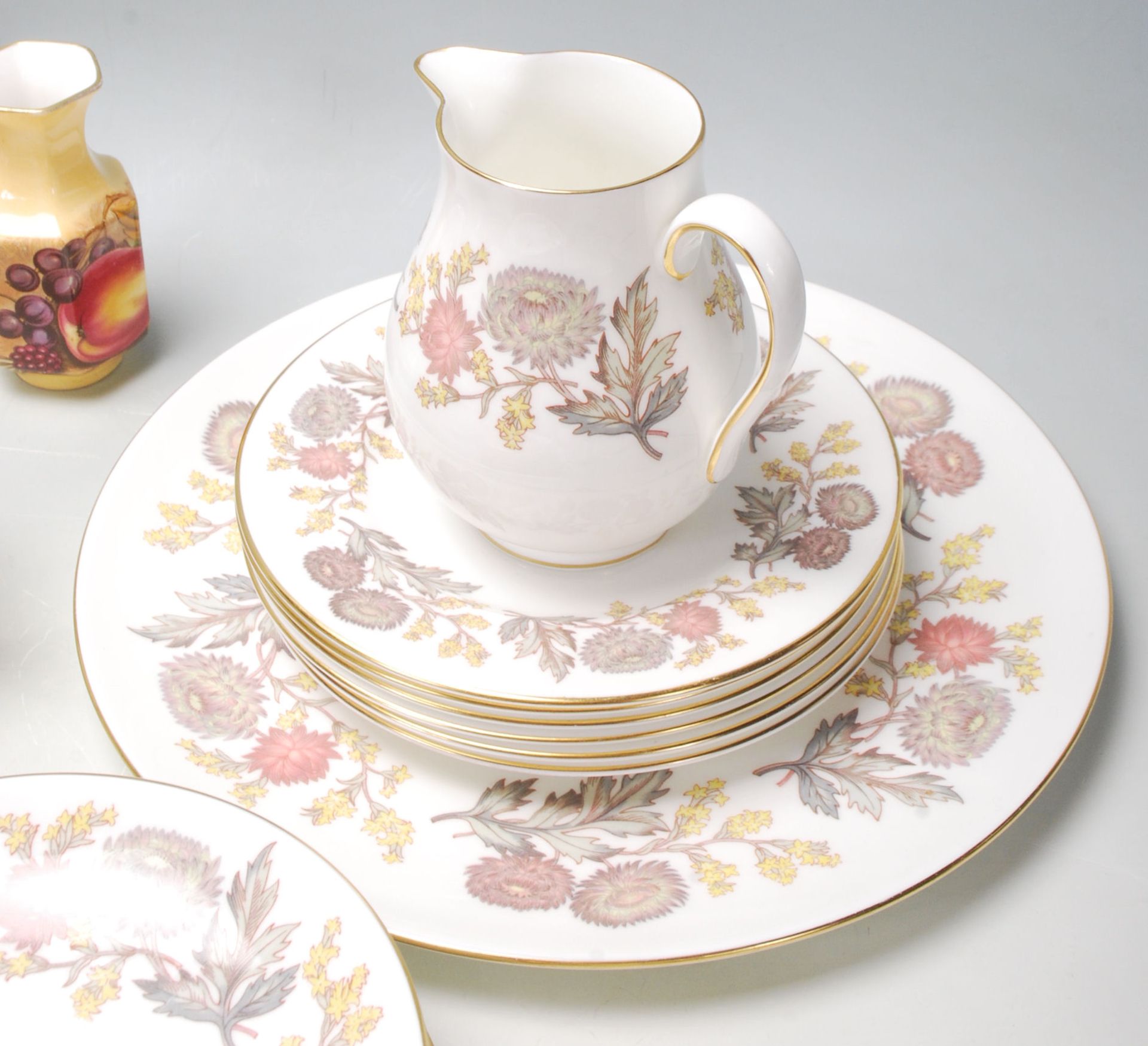 A collection of antique fine bone china tea sets to include a quantity of wedgwood cups and - Bild 9 aus 9