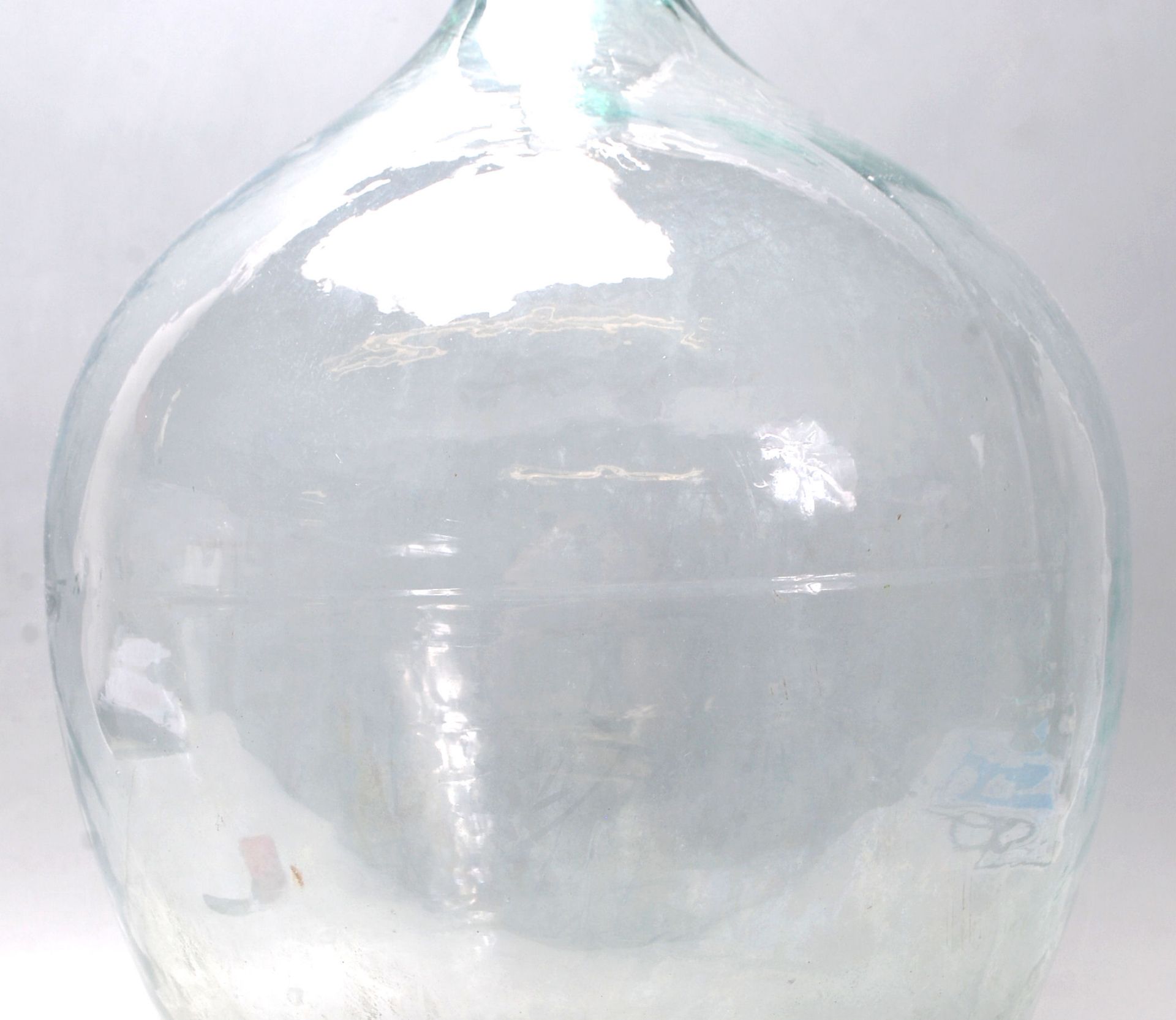 A vintage early 20th century large Indsutrial green glass acid carboy bottle of globular bulbous - Bild 5 aus 5