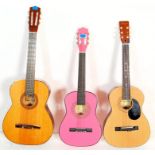 A collection of 3 vintage 1990s acoustic guitars to include a Hohner HW-03, a classical spanish