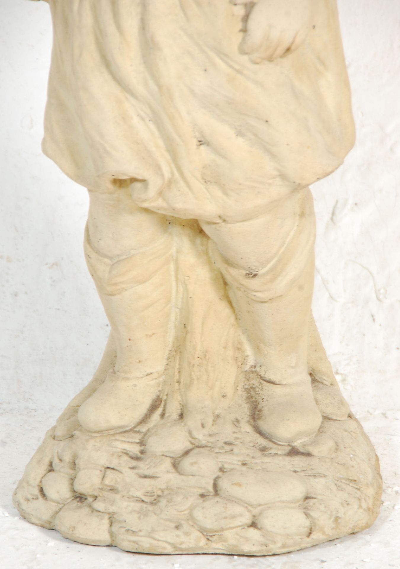 A composite stone garden figure / statue depicting - Bild 5 aus 8