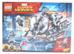 LEGO SET - MARVEL SUPER HEROES - 76109 - QUANTUM REALM EXPLORERS