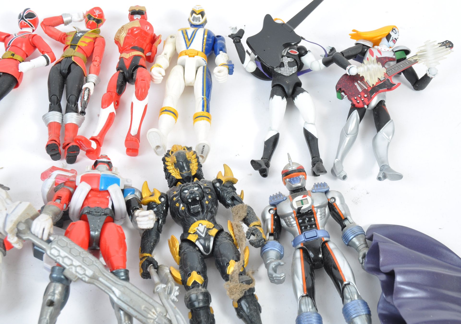 COLLECTION OF ASSORTED JAPANESE ANIME ACTION FIGURES - Bild 3 aus 5