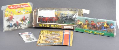 COLLECTION OF VINTAGE 1950'S COWBOY / WESTERN TOYS