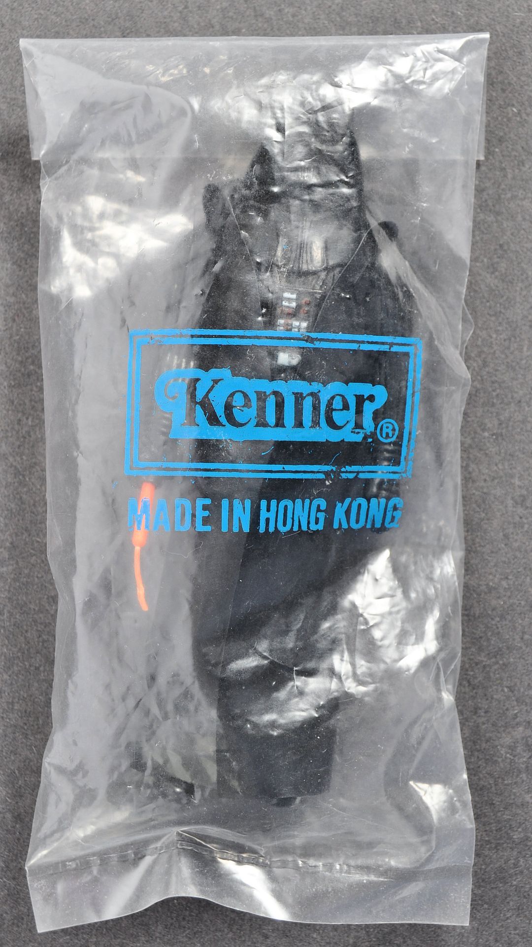 RARE FACTORY SEALED KENNER ' BAGGIE ' DARTH VADER ACTION FIGURE