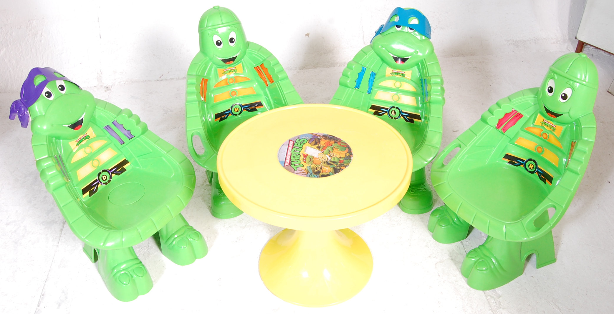 INCREDIBLY RARE TEENAGE MUTANT NINJA TURTLES CHAIR & TABLE SET - Image 2 of 9