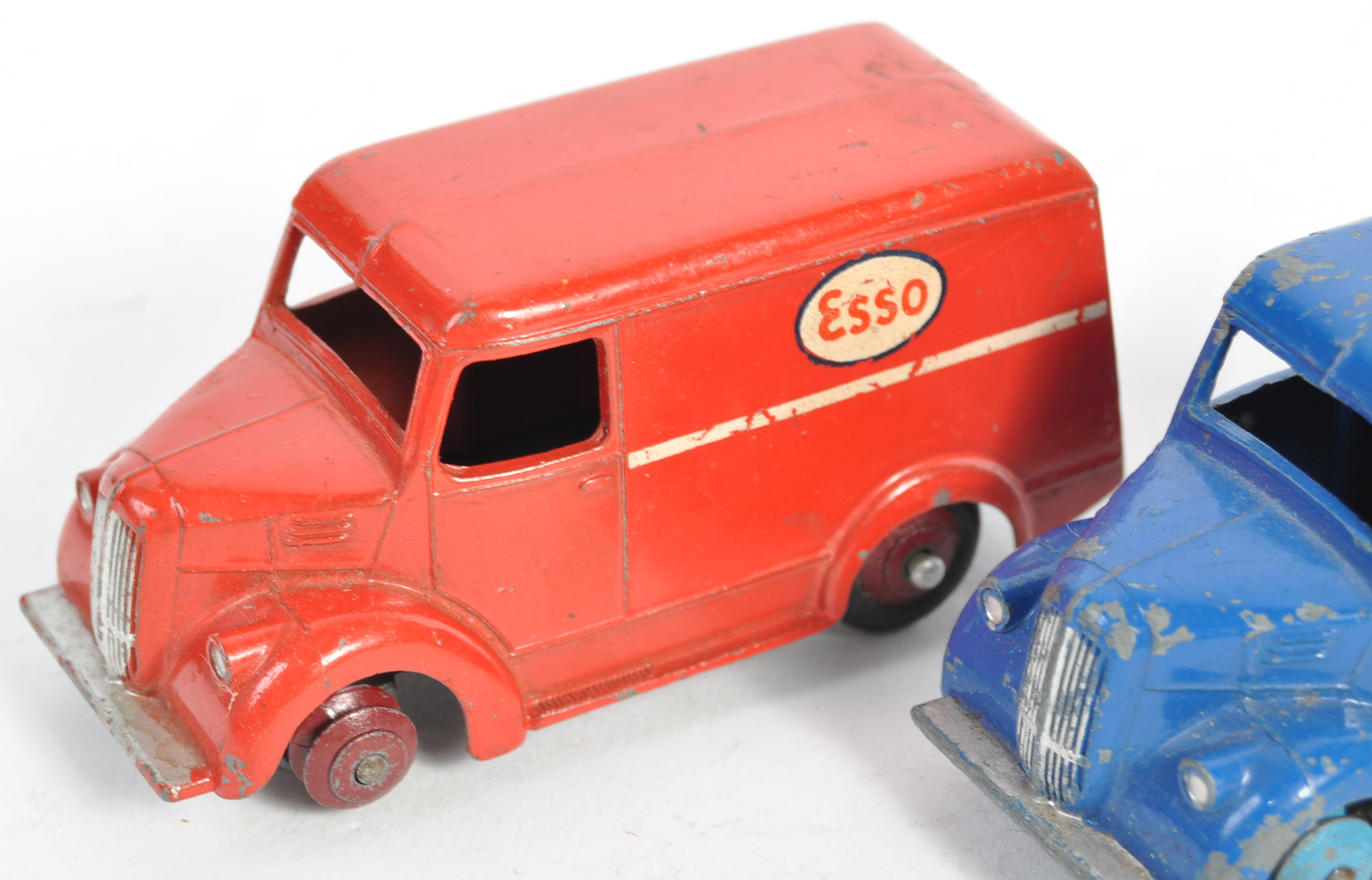 COLLECTION OF VINTAGE DINKY TOYS DIECAST MODEL VANS - Image 2 of 6