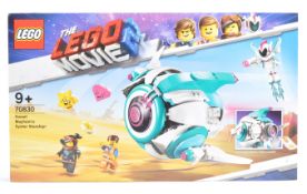 LEGO SET - THE LEGO MOVIE 2 - 70830 - SWEET MAYHEM'S SYSTAR STARSHIP!