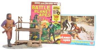 PLANET OF THE APES - VINTAGE MODEL KIT & MEMORABILIA