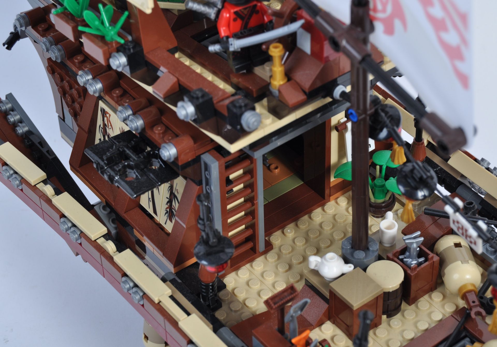 LEGO SET - THE NINJAGO MOVIE- 70618 - DESTINY'S BOUNTY - Bild 4 aus 5