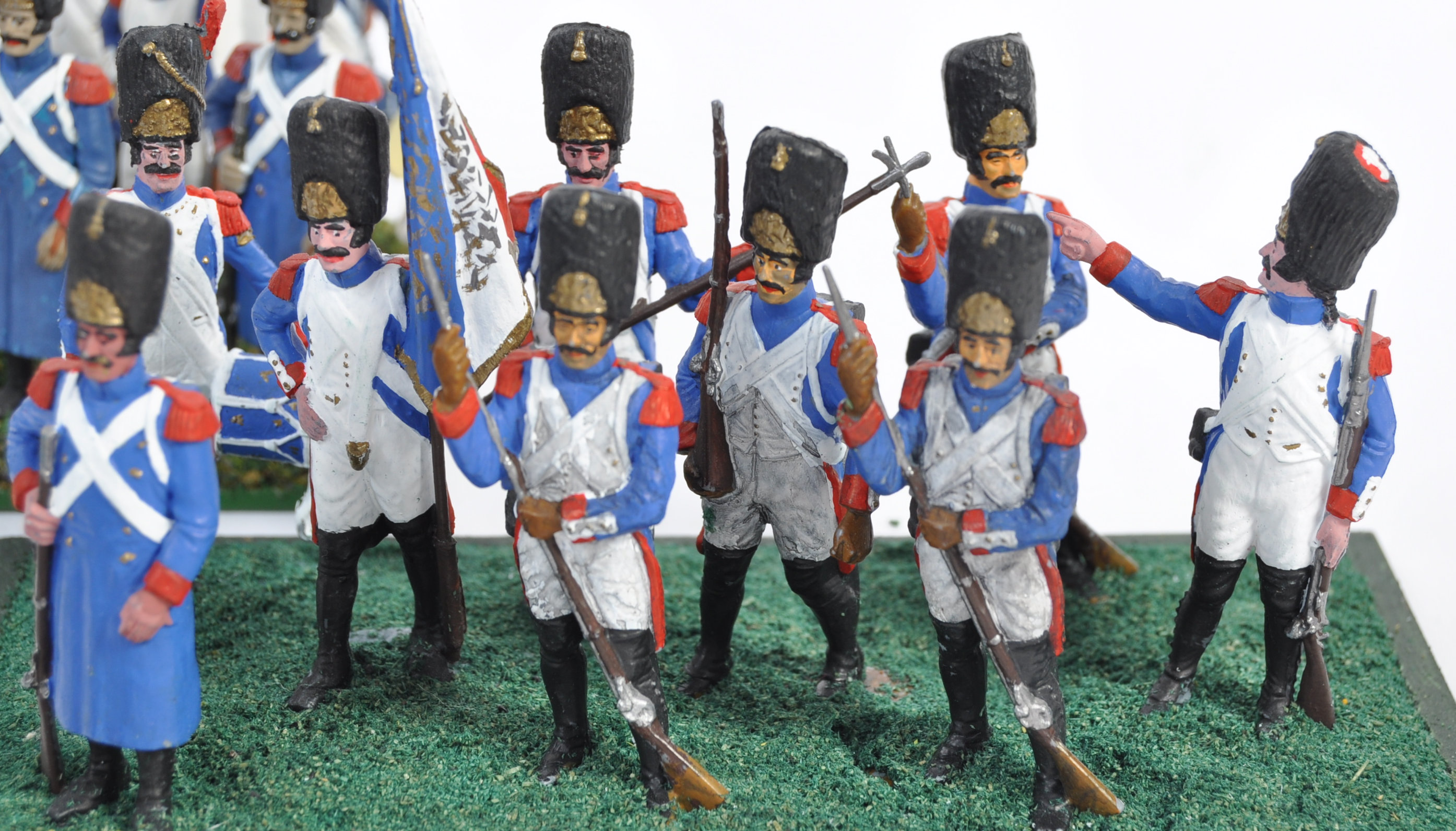 COLLECTION OF 1/32 SCALE PLASTIC NAPOLEONIC FIGURES - Image 7 of 7