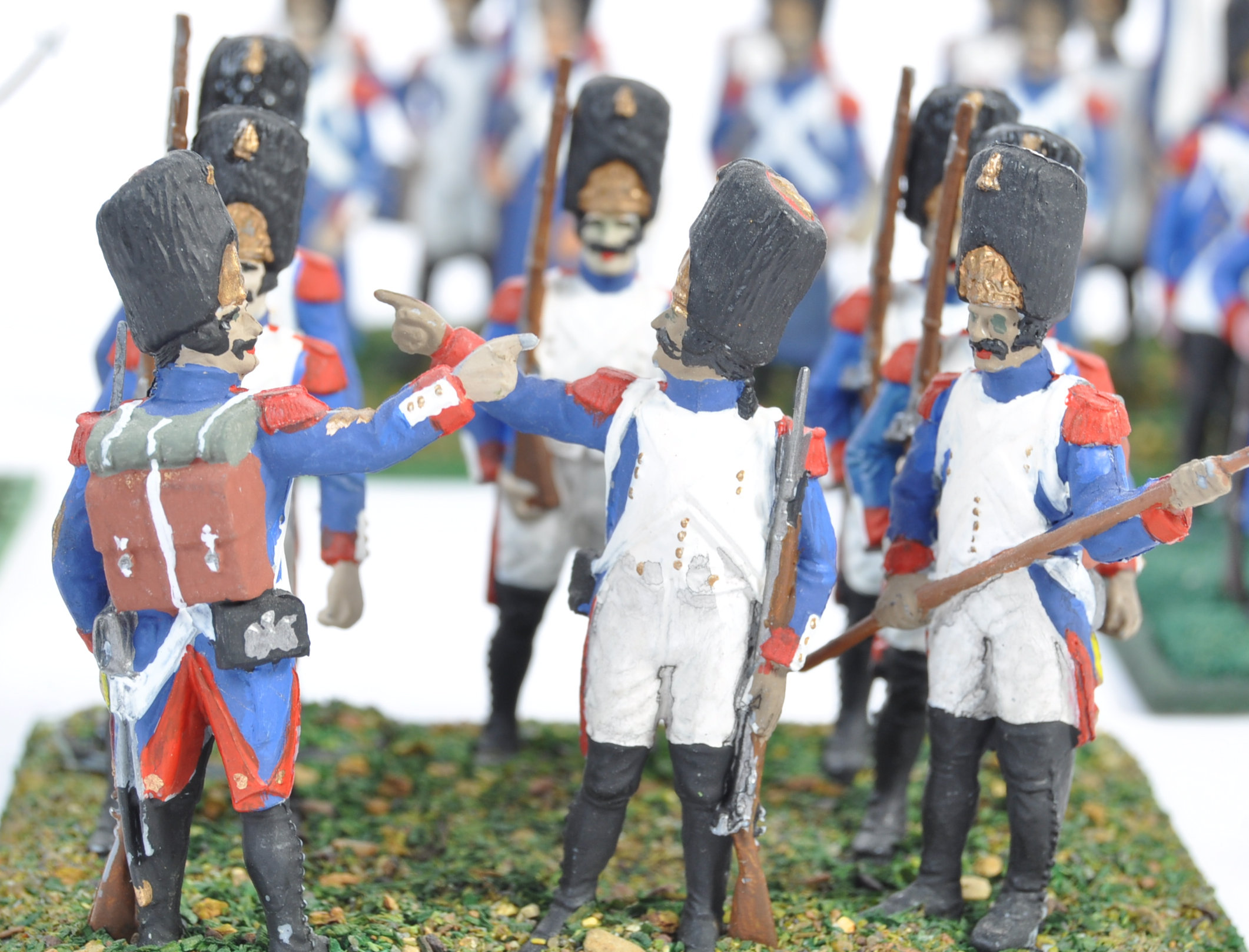 COLLECTION OF 1/32 SCALE PLASTIC NAPOLEONIC FIGURES - Image 3 of 7