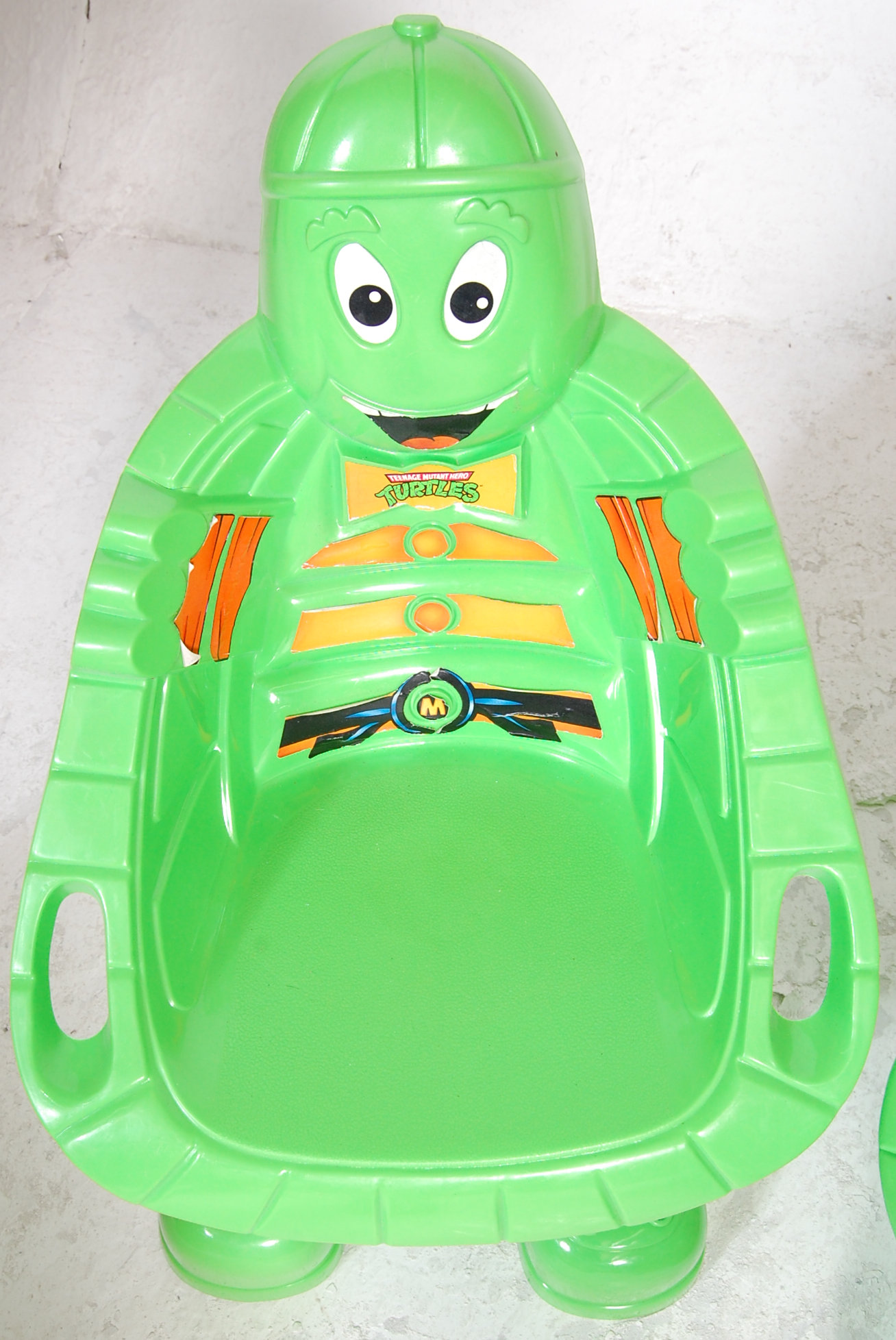 INCREDIBLY RARE TEENAGE MUTANT NINJA TURTLES CHAIR & TABLE SET - Image 6 of 9