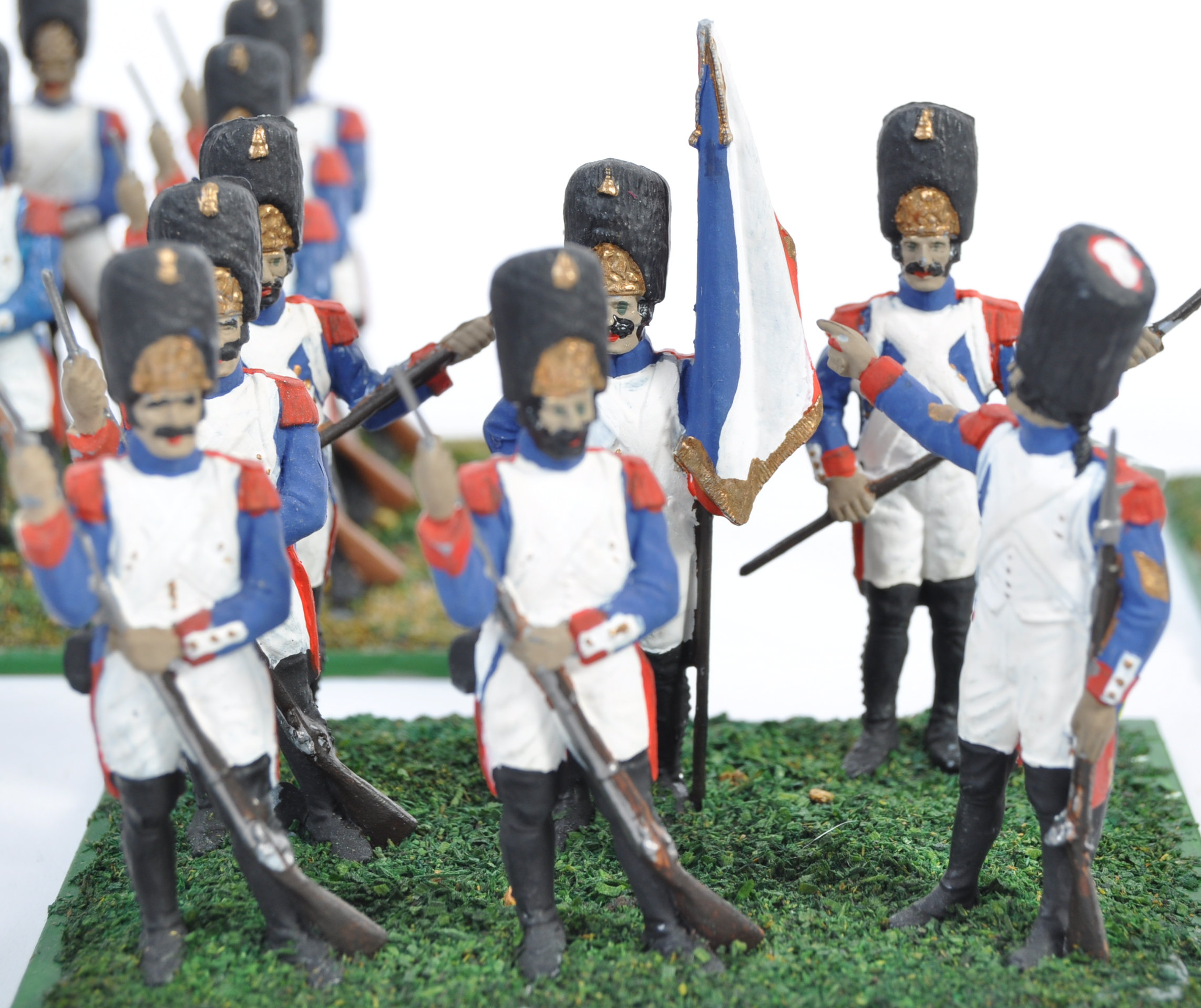 COLLECTION OF 1/32 SCALE PLASTIC NAPOLEONIC FIGURES - Image 4 of 7