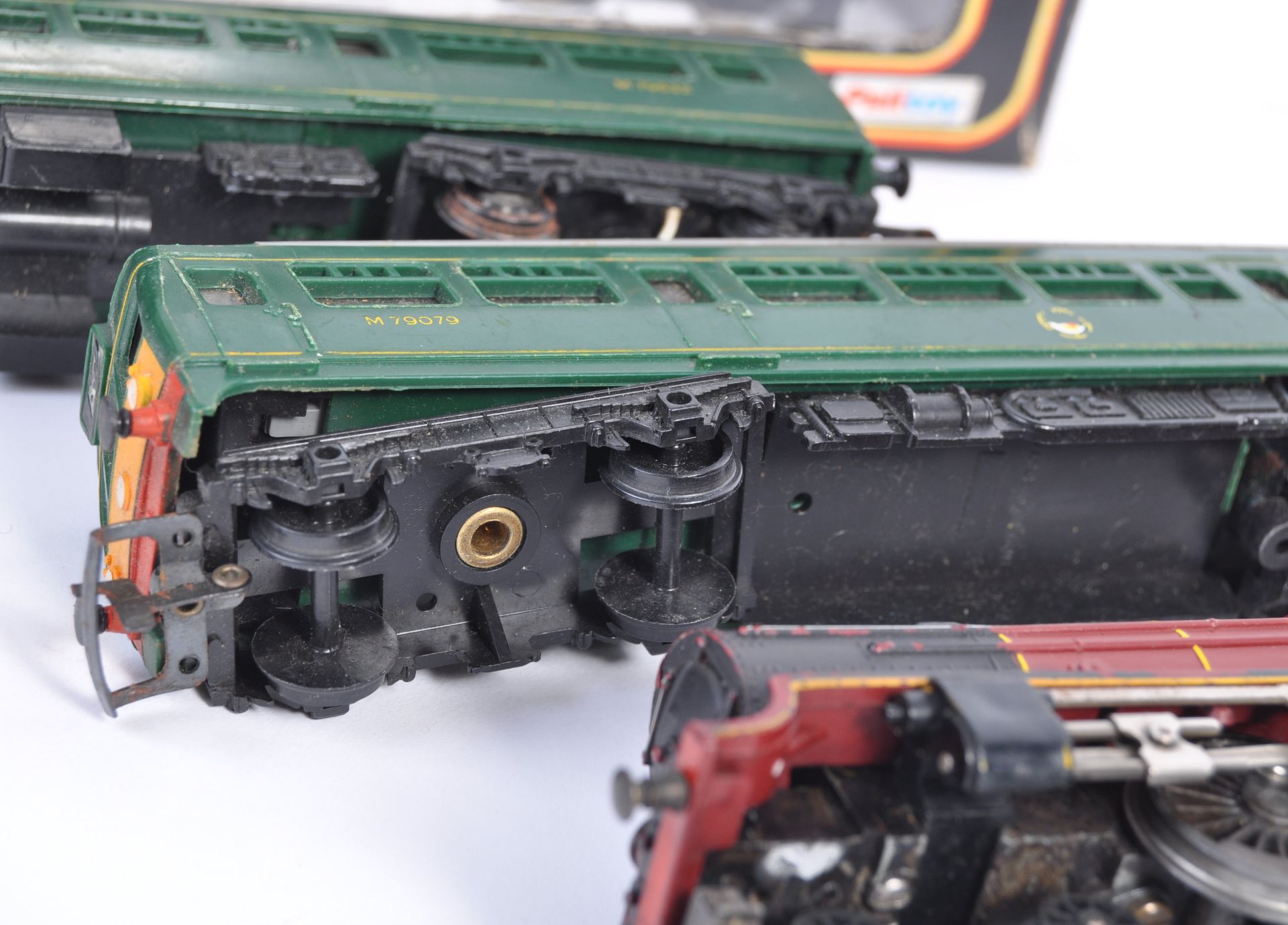 COLLECTION OF HORNBY AND MAINLINE PALITOY 00 GAUGE RAIL LOCOMOTIVES - Bild 8 aus 9