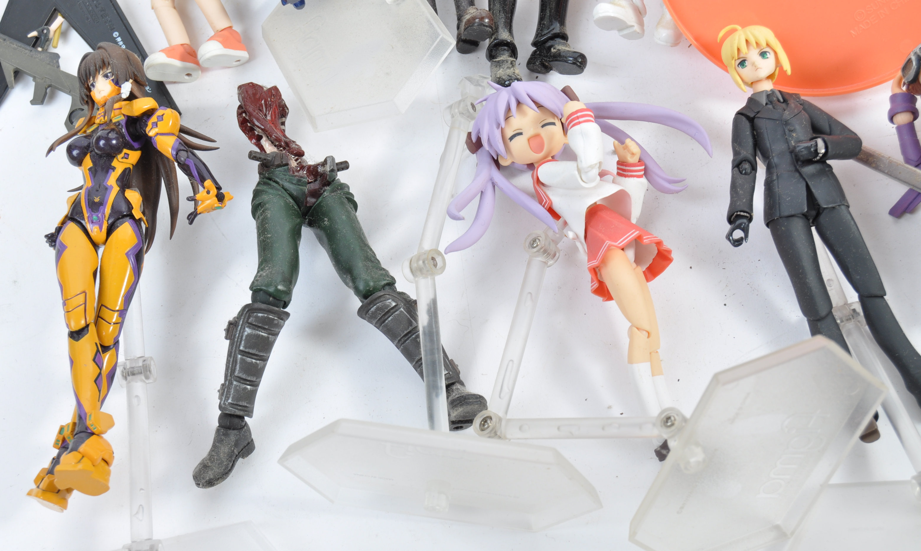 COLLECTION OF ASSORTED JAPANESE ANIME FIGURES - Image 3 of 7