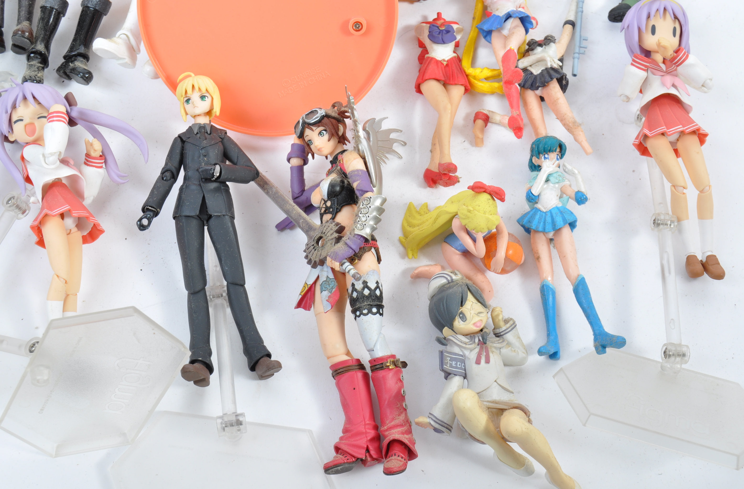 COLLECTION OF ASSORTED JAPANESE ANIME FIGURES - Image 2 of 7