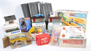 COLLECTION OF ASSORTED SCALEXTRIC BOXED AND UNBOXED VEHICLES