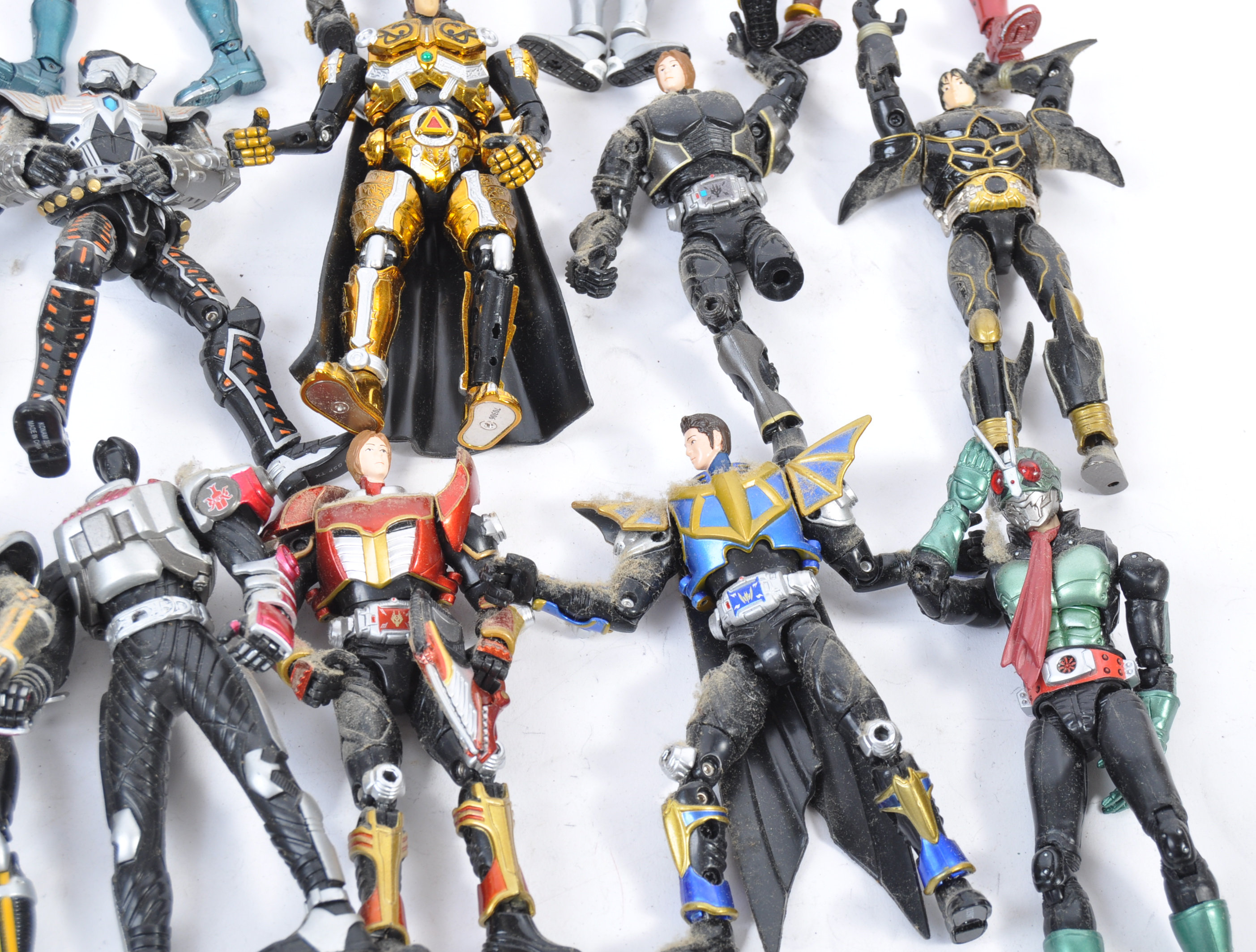 COLLECTION OF ASSORTED JAPANESE ACTION FIGURES - Image 4 of 5