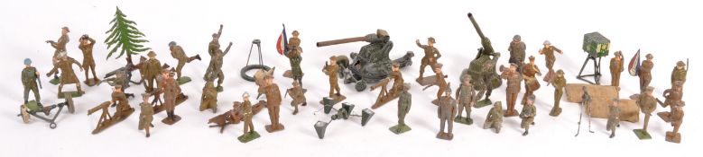 LARGE COLLECTION OF VINTAGE LEAD SOLDIERS / FIGURES